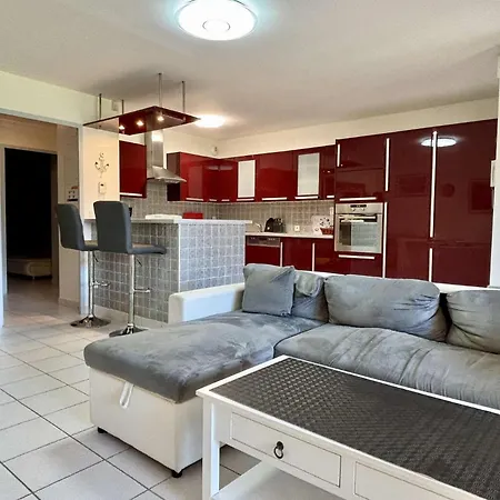 3 Pieces- 4 Personnes- Village Ar075-012